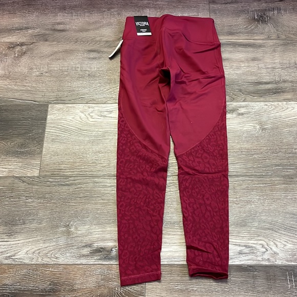 Victoria’s Secret leggings NWT Size XSP - Picture 3 of 3